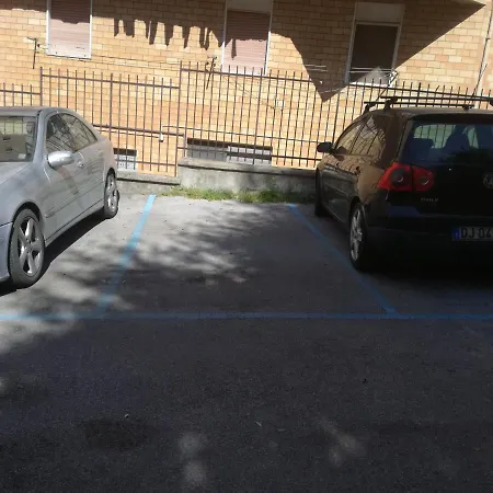 Domus Cornelia アパート *