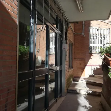 Domus Cornelia アパート *